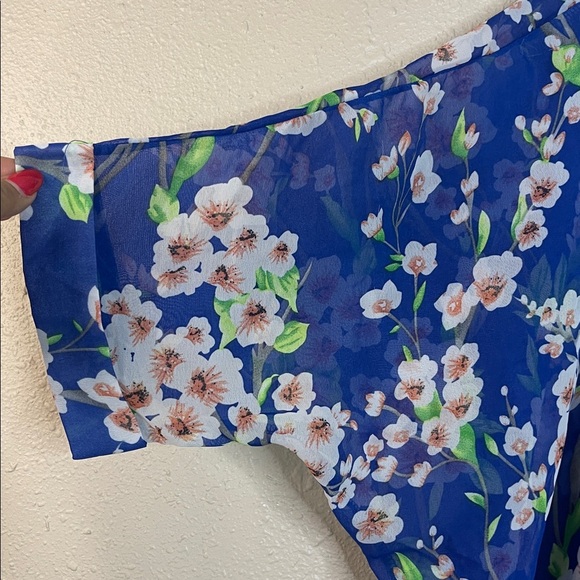 Woman’s Blue Floral Sheer Kimono Cardigan – Size Large Coverup - Picture 4 of 9